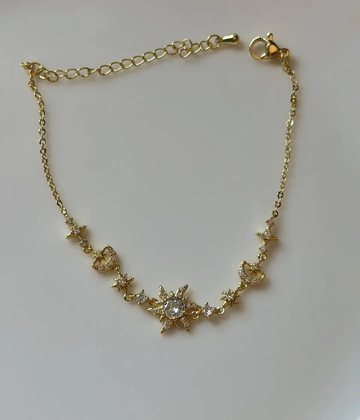 Ay ve Güneş Figürlü Gold Tasarım Bileklik Vintage Aksesuar