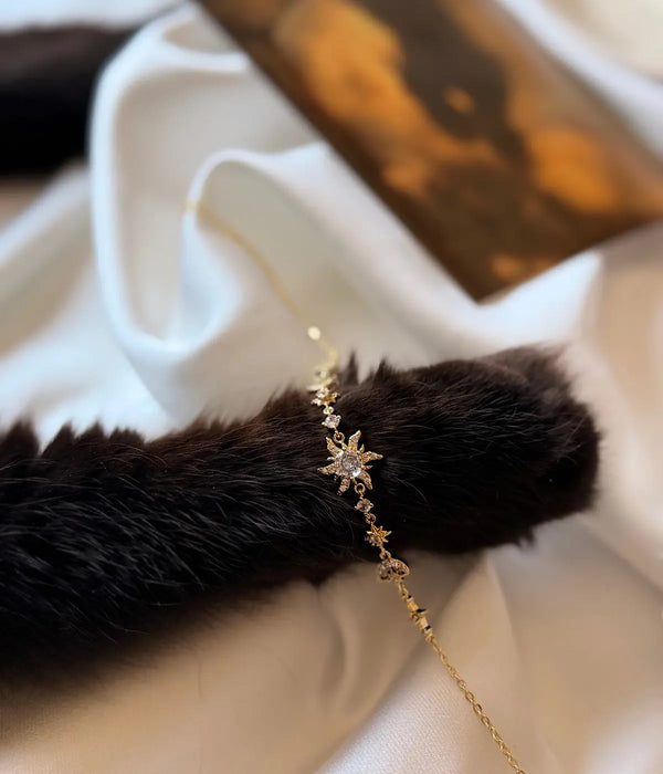 Ay ve Güneş Figürlü Gold Tasarım Bileklik Vintage Aksesuar