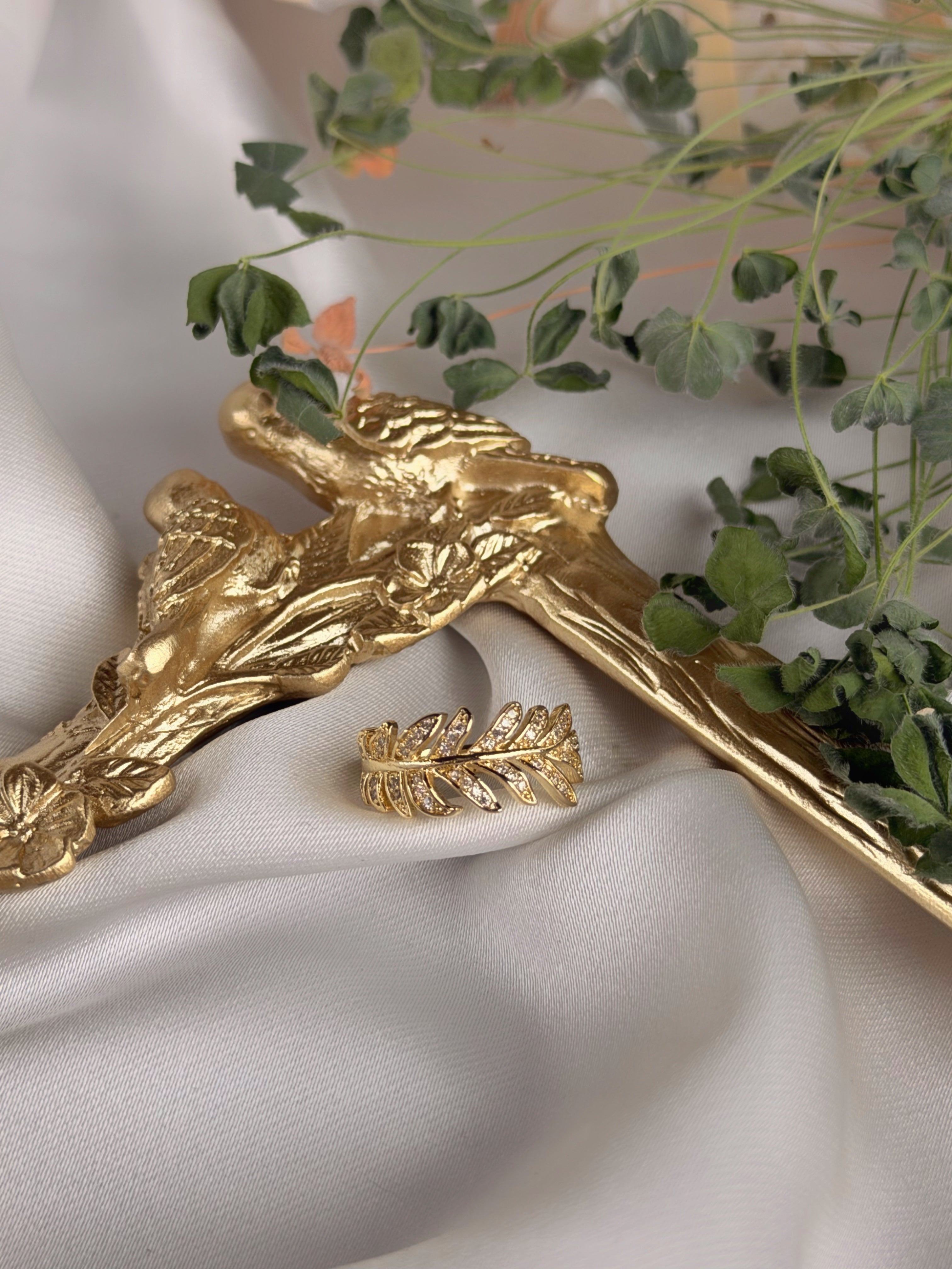 Gold Yaprak Tasarım Vintage Yüzük