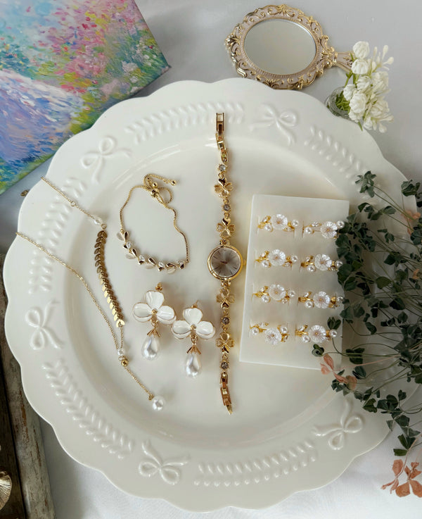 İnci ve Beyaz Çiçek Vintage Kombin