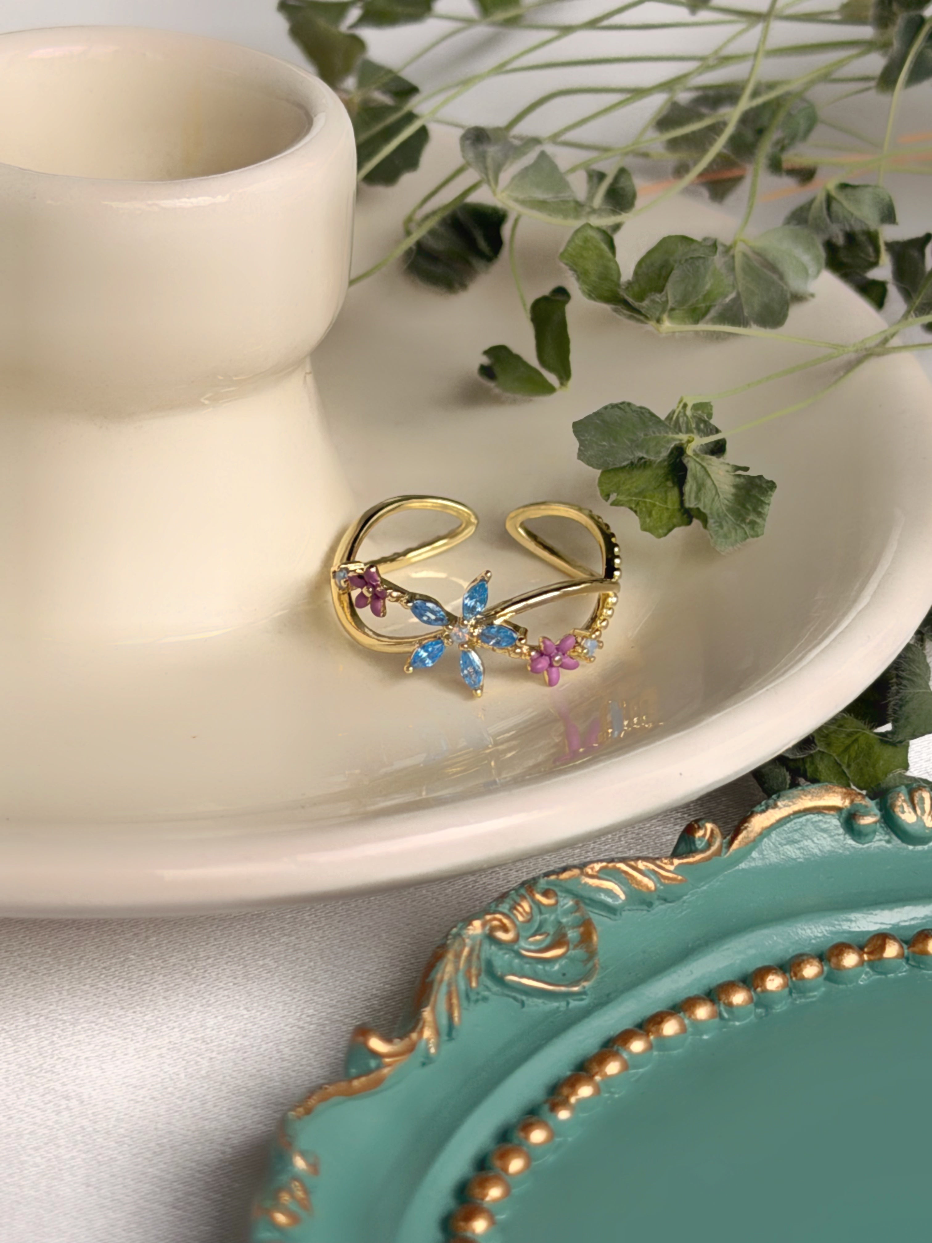 Pembe ve Mavi Çiçek Tasarım Yüzük