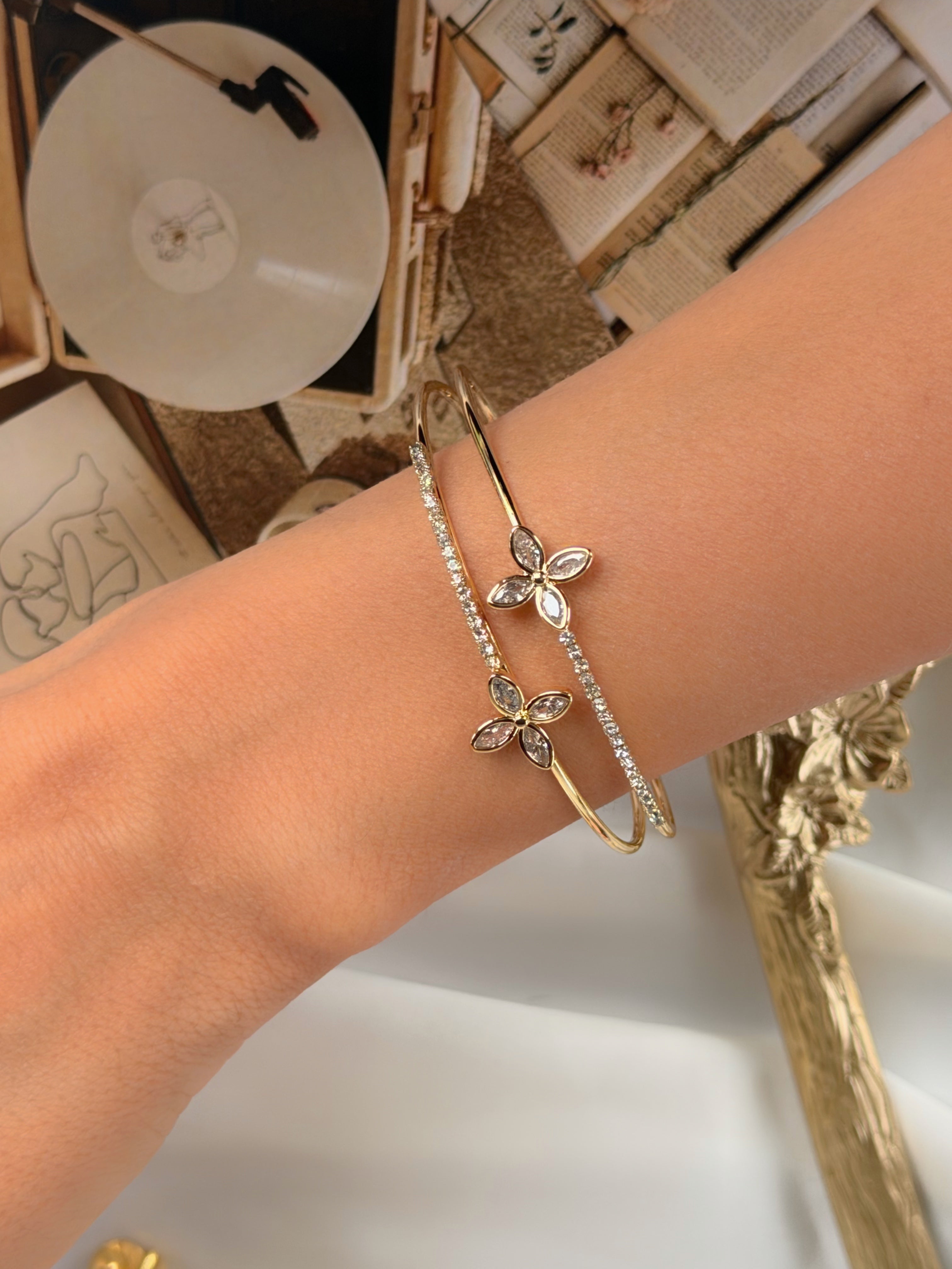 Zarif Yonca Tasarım Halka Bileklik