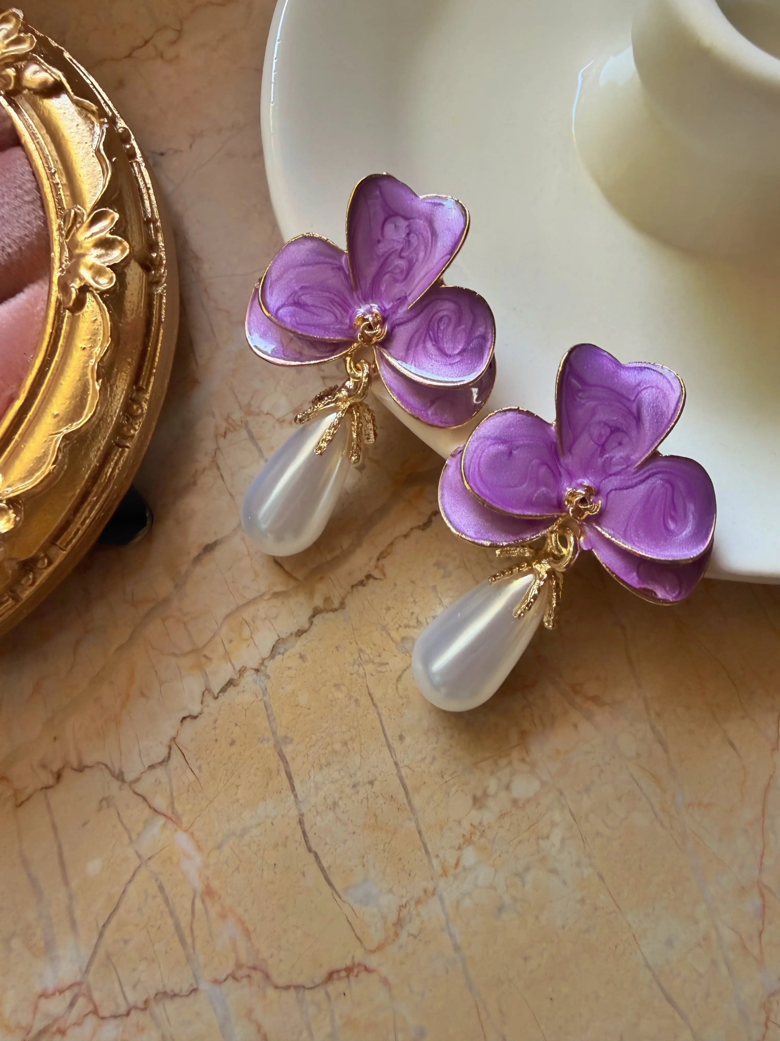Vintage İncili Mor Çiçek Küpe Vintage Aksesuar