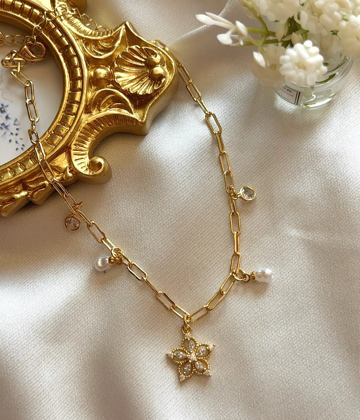 Vintage Sakura Çiçeği İnci ve Taş Detaylı Gold Kadın Halhal Vintage Aksesuar
