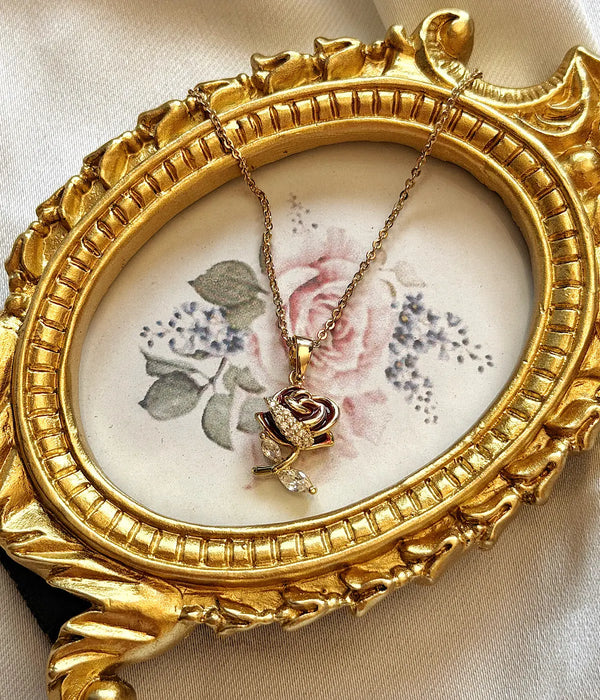 Vintage Siyah Gül Zirkon Taşlı Gold Kadın Kolye Vintage Aksesuar
