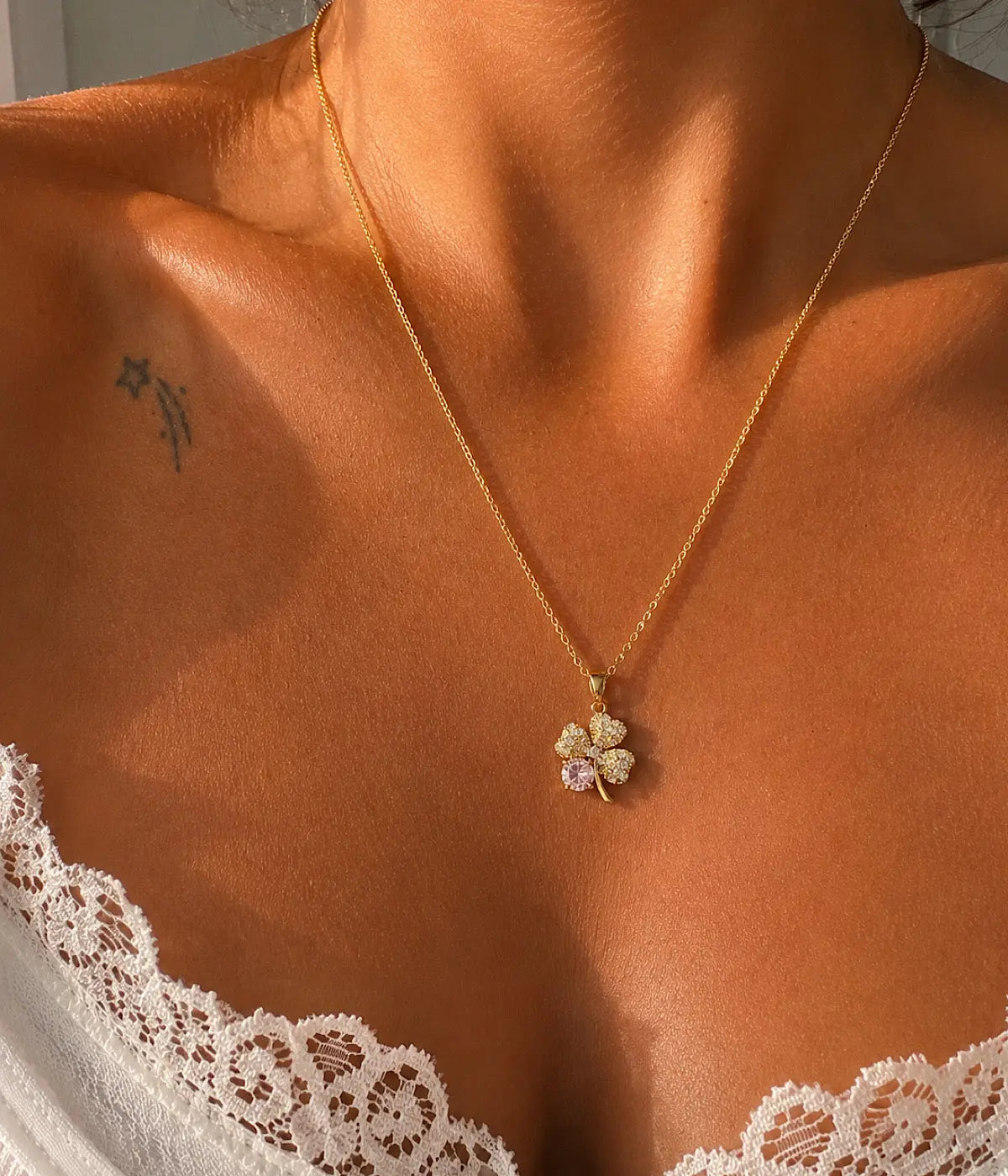 Vintage Zirkon Taşlı Yonca Gold Kolye Vintage Aksesuar