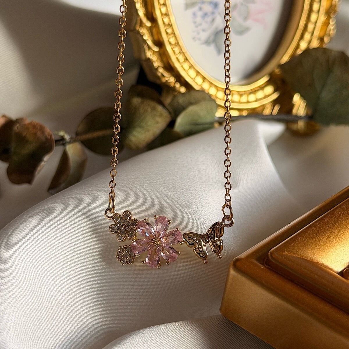 Bahar Kelebeği Tasarım Çelik Kolye