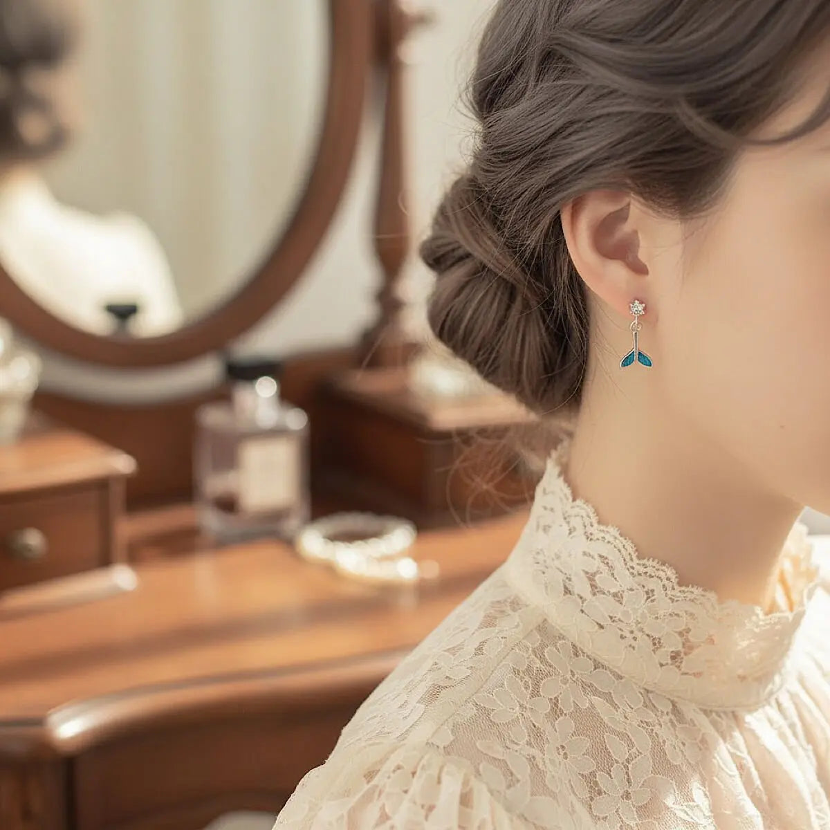 Blue Tail Küpe