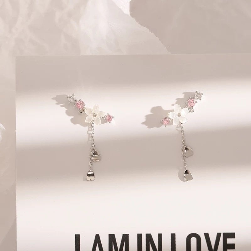 Flower Taşlı Gümüş Küpe