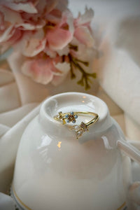 Forget Me Not Minimal Çiçek Detaylı Zirkon Yüzük