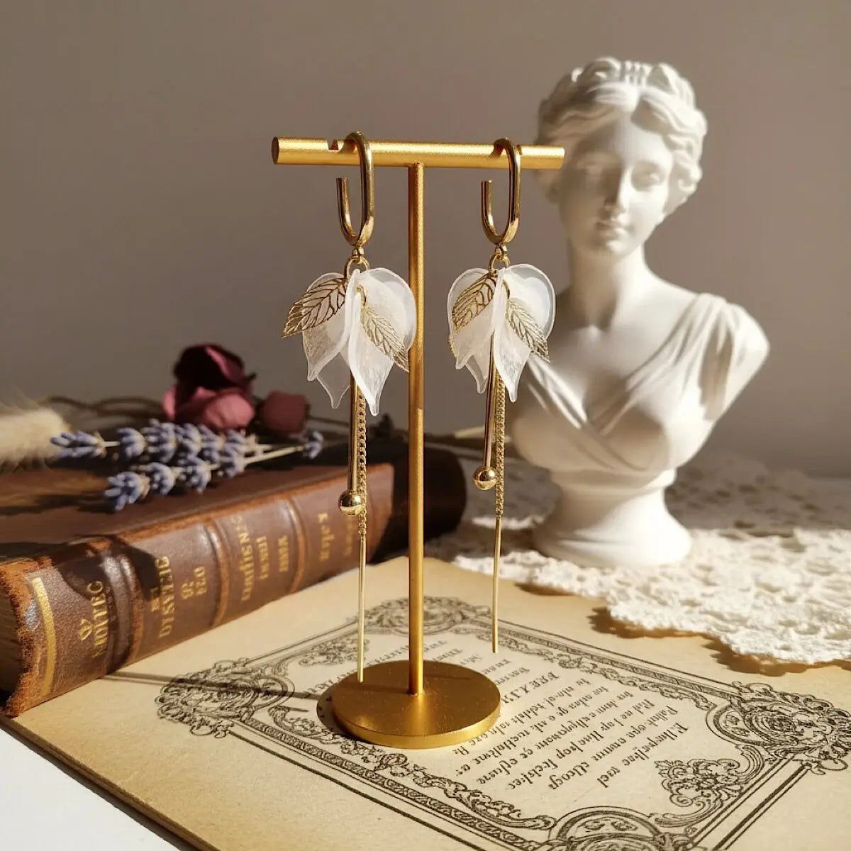 Gold Yaprak Tasarım Küpe