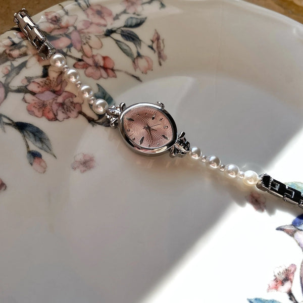 Pembe Oval Kadran İnci Tasarım Saat