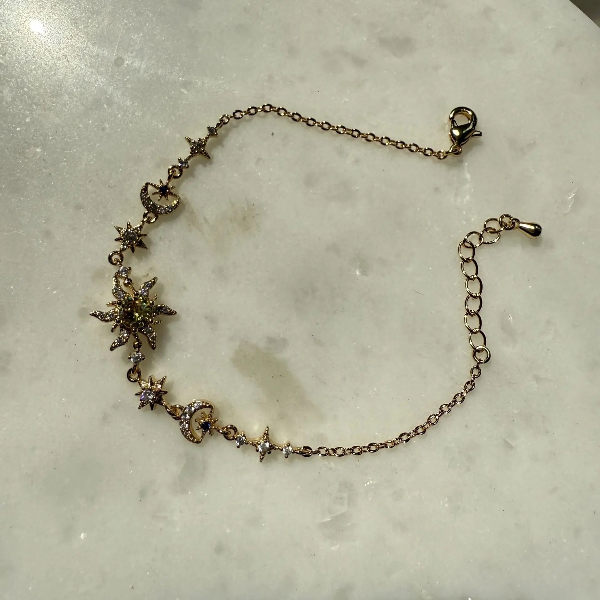 Ay ve Güneş  Figürlü Gold Tasarım Bileklik Vintage Aksesuar