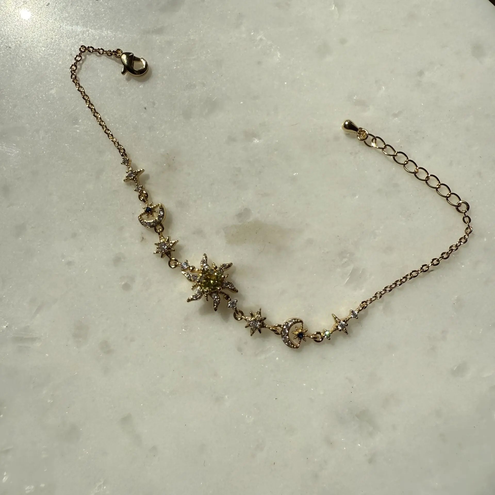Ay ve Güneş  Figürlü Gold Tasarım Bileklik Vintage Aksesuar