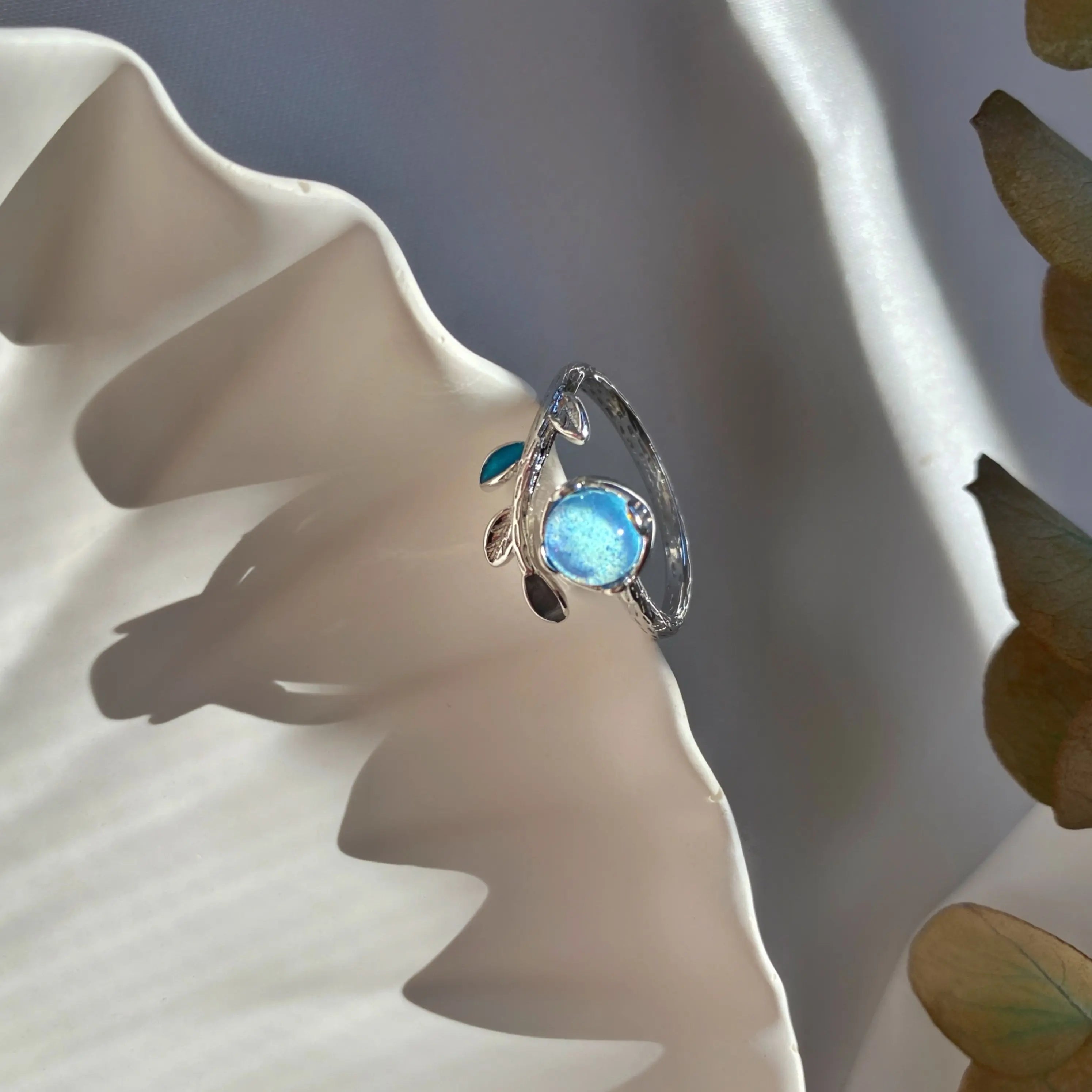 Blue Stone and Leaf Gümüş Yüzük
