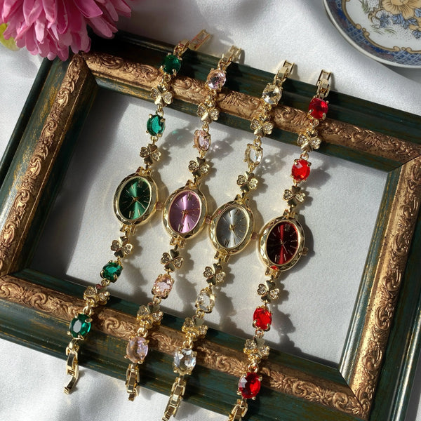 Vintage Oval Renkli Çiçek Tasarım Saat