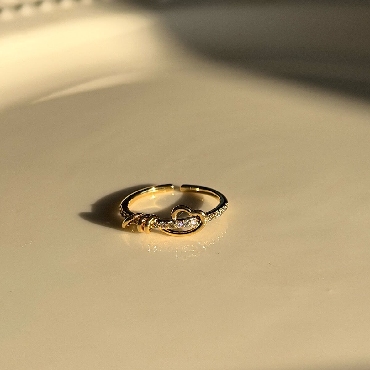 Kristal Taşlı Kalp Tasarım Yüzük