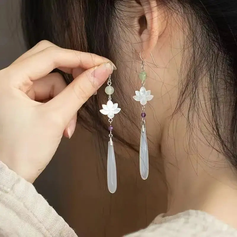 Lotus Çiçeği Tasarım Küpe