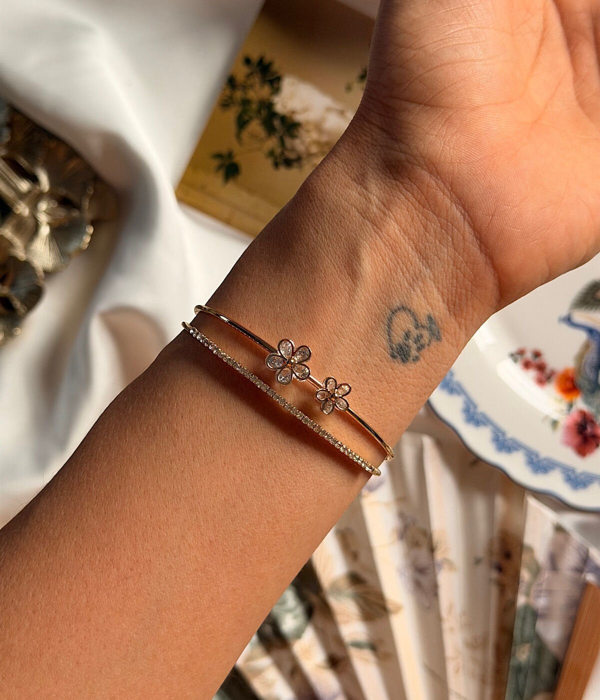Vintage Çiçek Motifli Zirkon Taşlı Çift Katmanlı Halka Bileklik