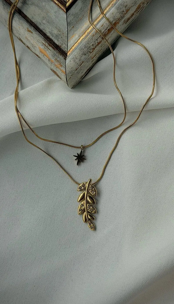 Vintage Yaprak ve Yıldız Figürlü Çift Katmanlı Çelik Kolye Vintage Aksesuar