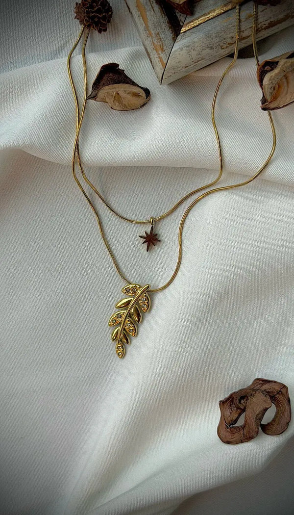 Vintage Yaprak ve Yıldız Figürlü Çift Katmanlı Çelik Kolye Vintage Aksesuar