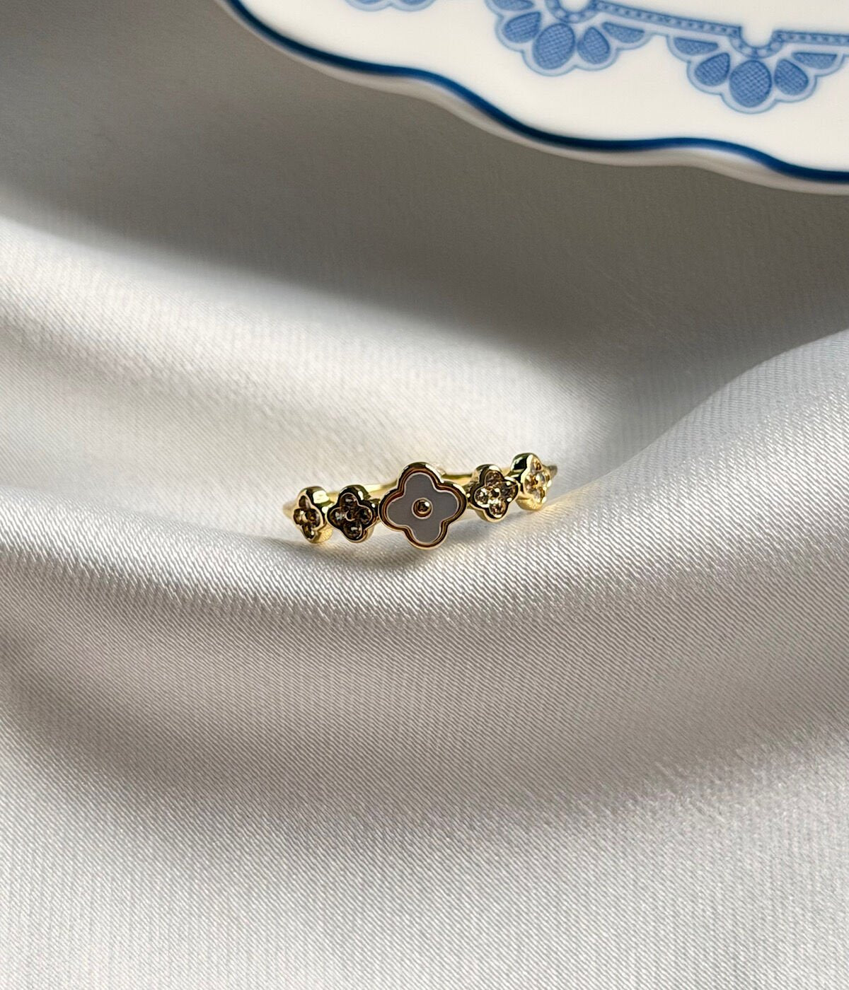 Vintage Yonca Motifli Minimal Zarif Kadın Yüzük