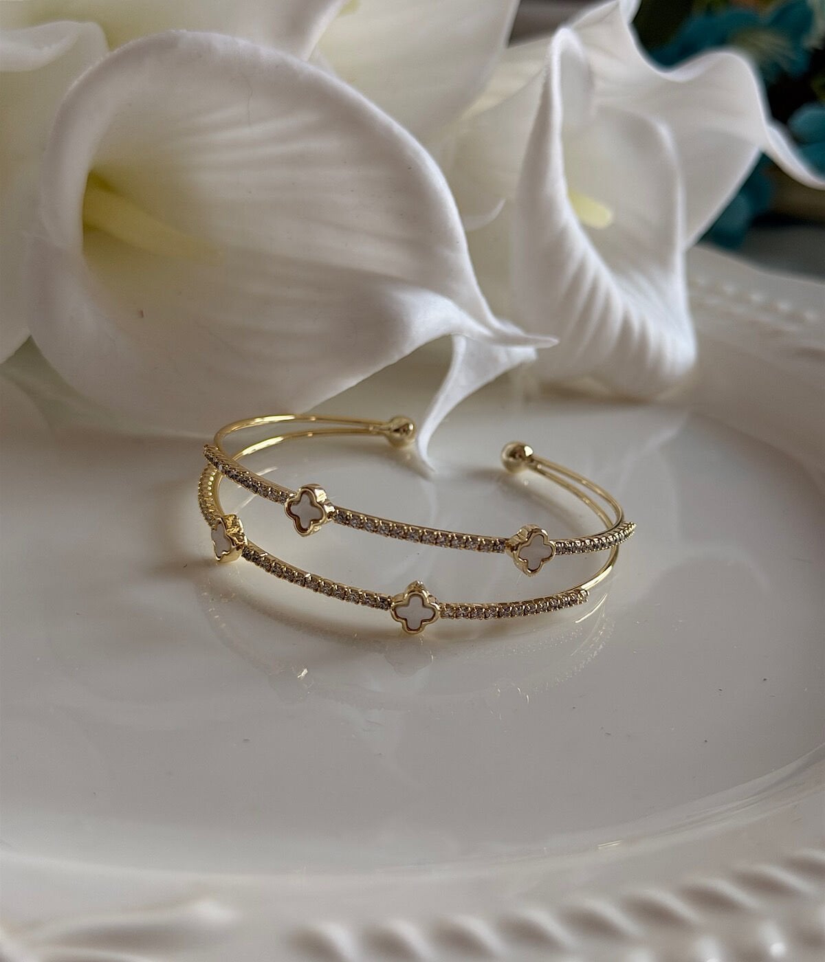 Vintage Yonca Motifli Zirkon Taşlı Kadın Halka Bileklik